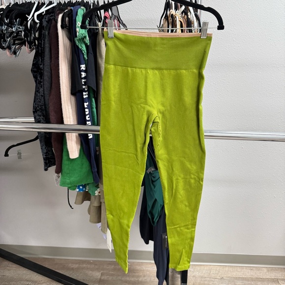 Outdoor Voices Lime Green Leggings - Picture 3 of 4